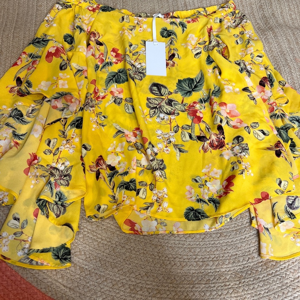 Women’s summer floral top